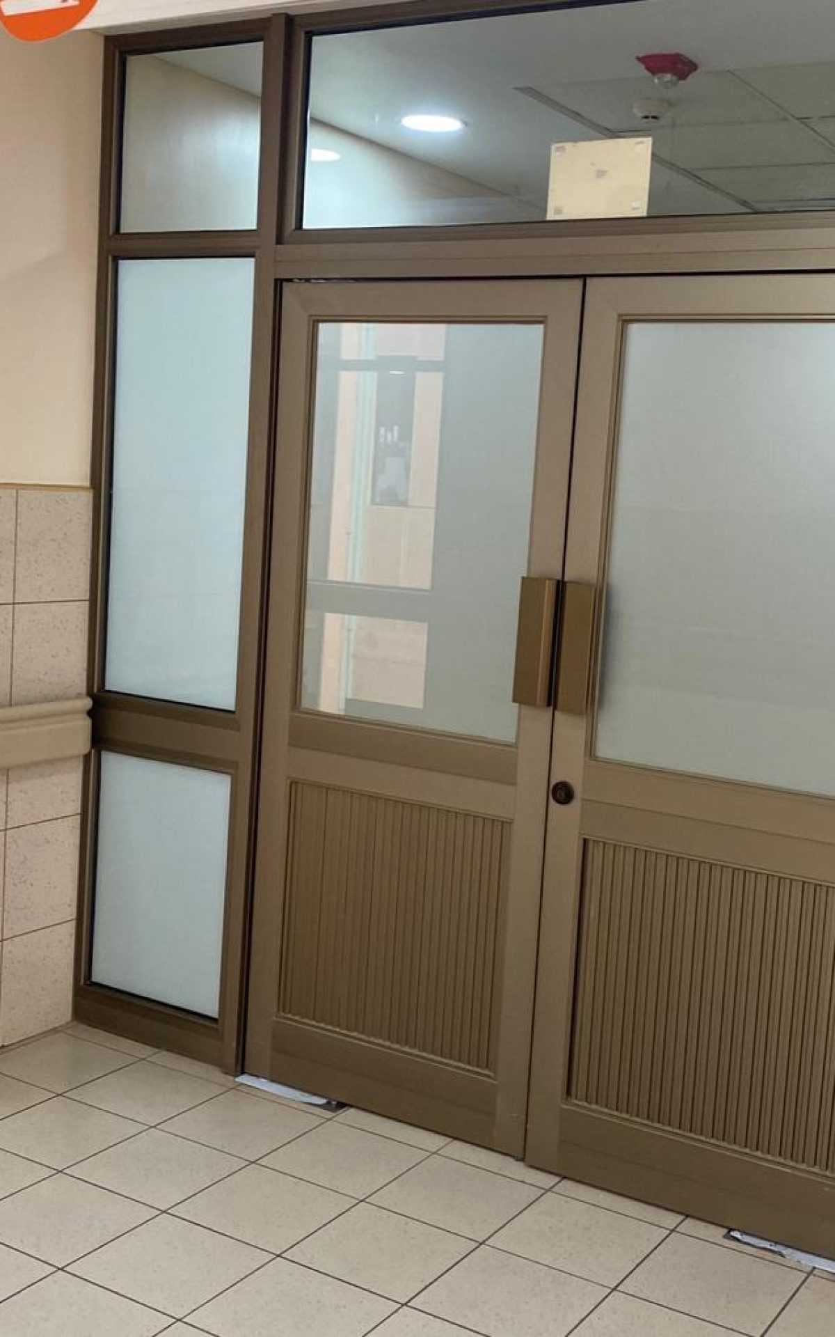 Puertas y divisiones aluminio